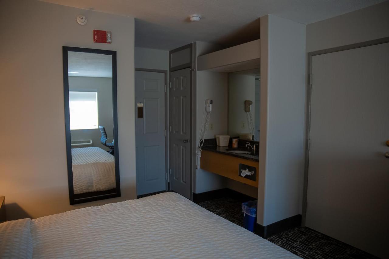 Hotel Clarion Pointe Indianapolis Airport Plainfield Zewnętrze zdjęcie